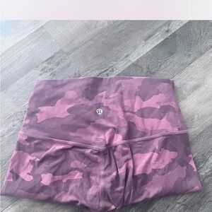 lululemon athletica Women's Pink Camo Bike Shorts
